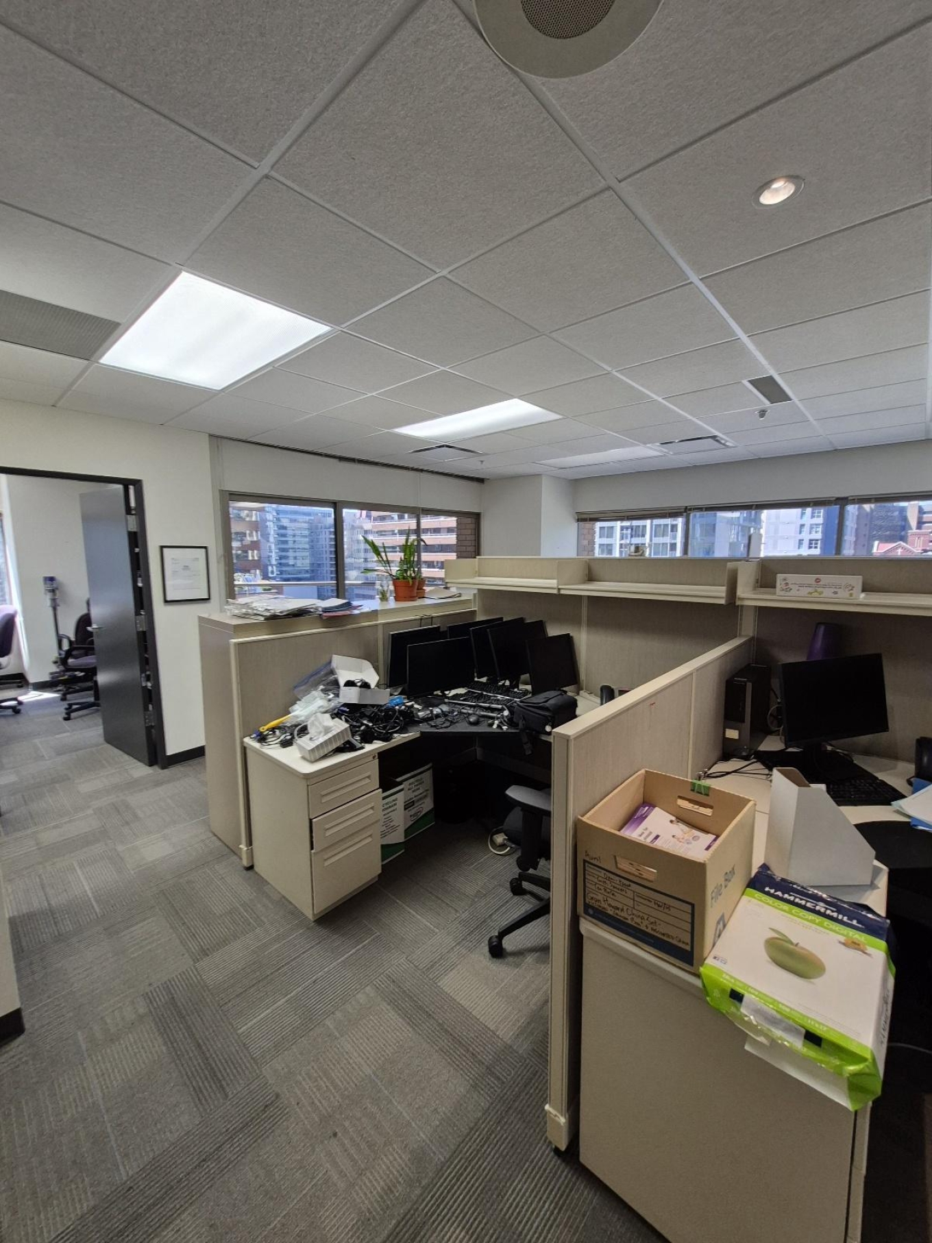Corner suite with balcony and good outlooks